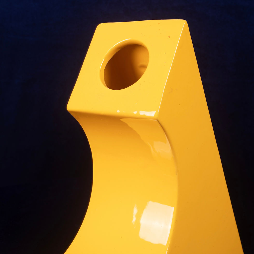 الصورة المصغرة: Italian Yellow Glazed Ceramic Space Age Sculptural Vase, 1970s