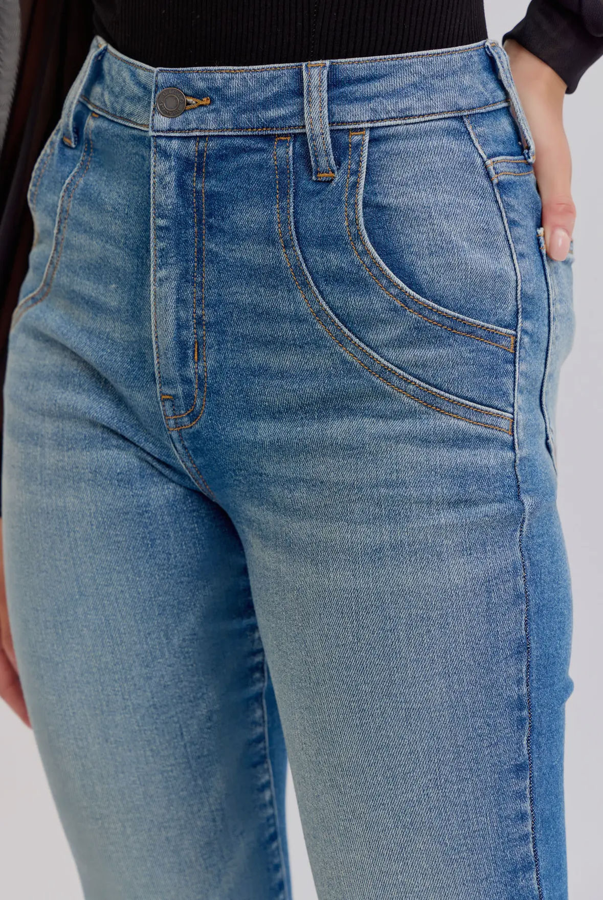 Sydney Super Flare Jean 