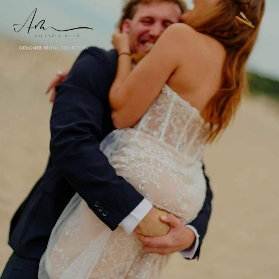 Thumbnail: White Full Lace Mermaid Half Back Sleeveless Bridal Gown
