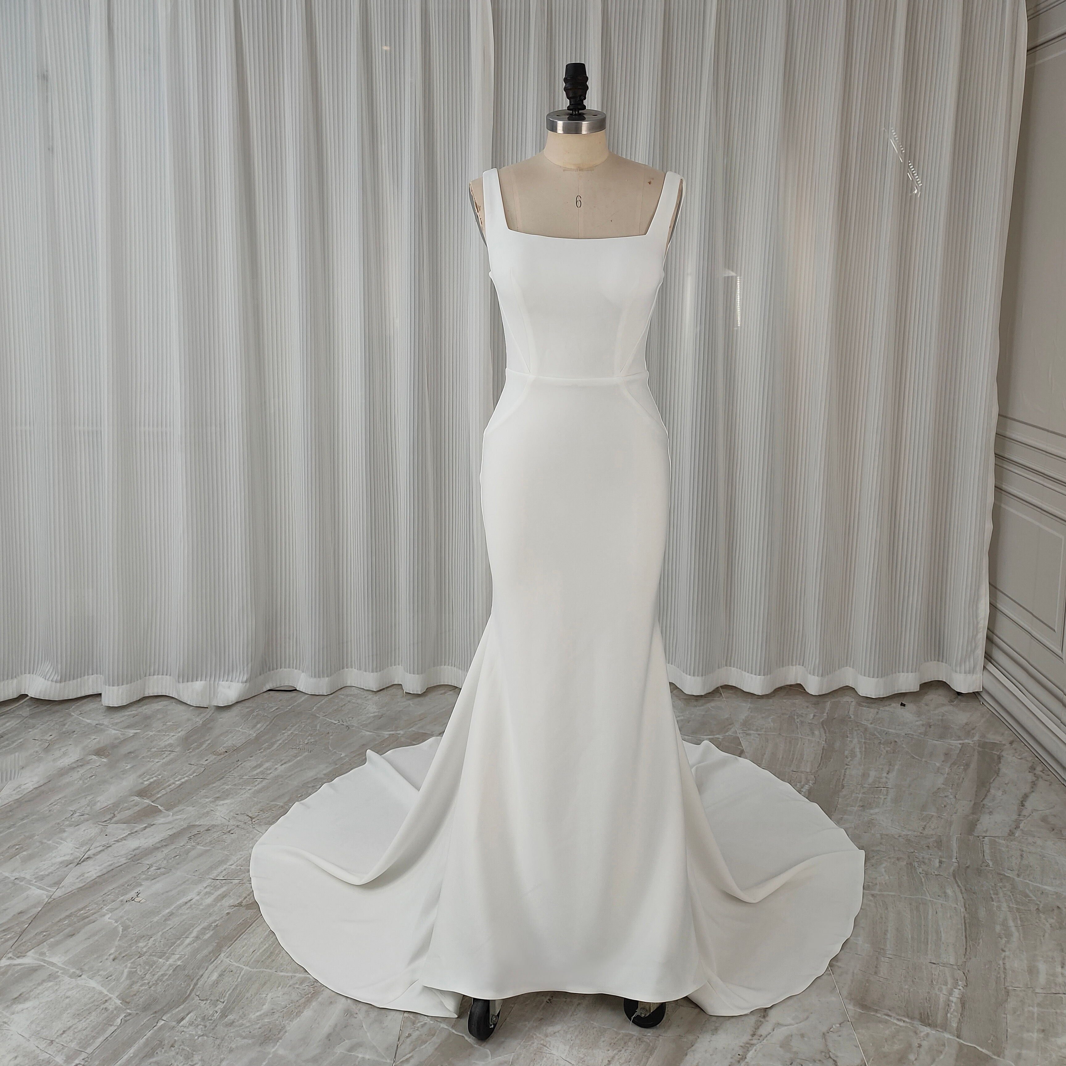 High-Quality Square Collar Sleeveless Soft Satin Mermaid Elegant Bridal Gown