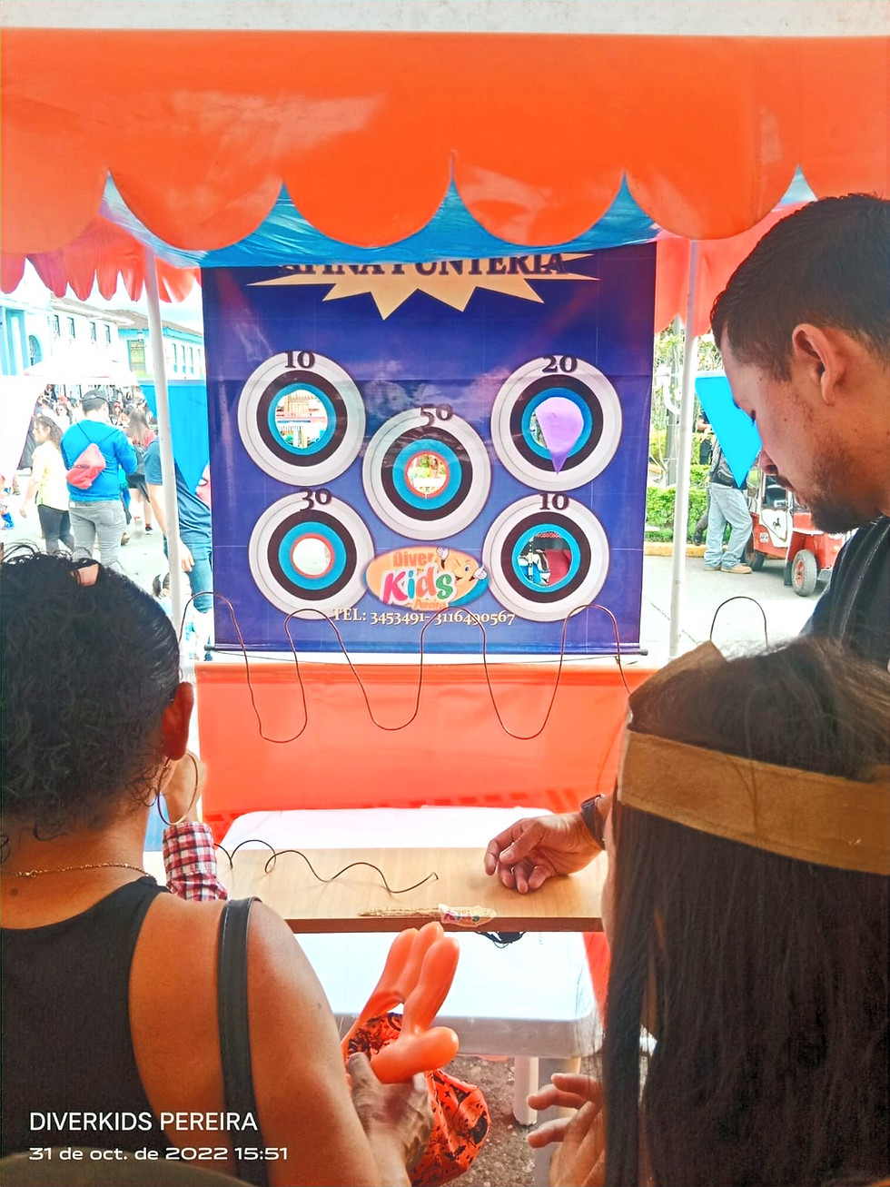 Miniatura: FERIA DE PUEBLO