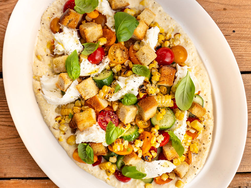 Cette salade fait fureur à chaque fois que je la sers à la maison. La crème de maïs, qui fait office de vinaigrette, lui donne toute sa personnalité.