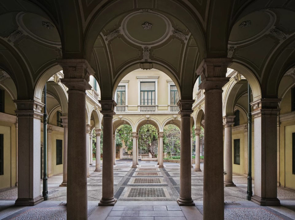 Rosewood Milan