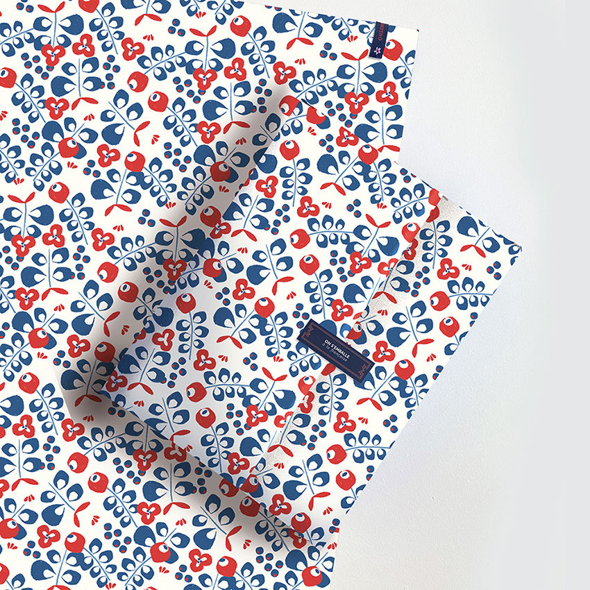 Thumbnail: Paquet cadeau réutilisable et feuille d'emballage à fleurs assorti