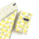 Thumbnail: Petit paquet cadeau Jaune et sa feuille d'emballage en coton