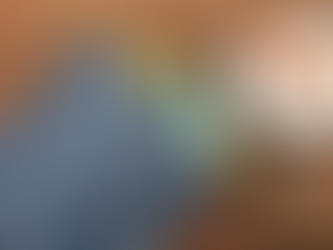 gros plan sur la pochette IZI parfaite pour l'été et la piscine