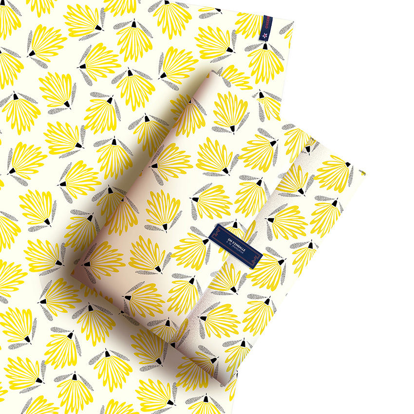 Miniature : Paquet cadeau réutilisable et feuille d'emballage jaune assorti