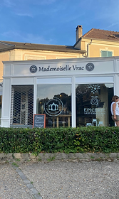 MademoiselleVrac-emballe cadeau.png