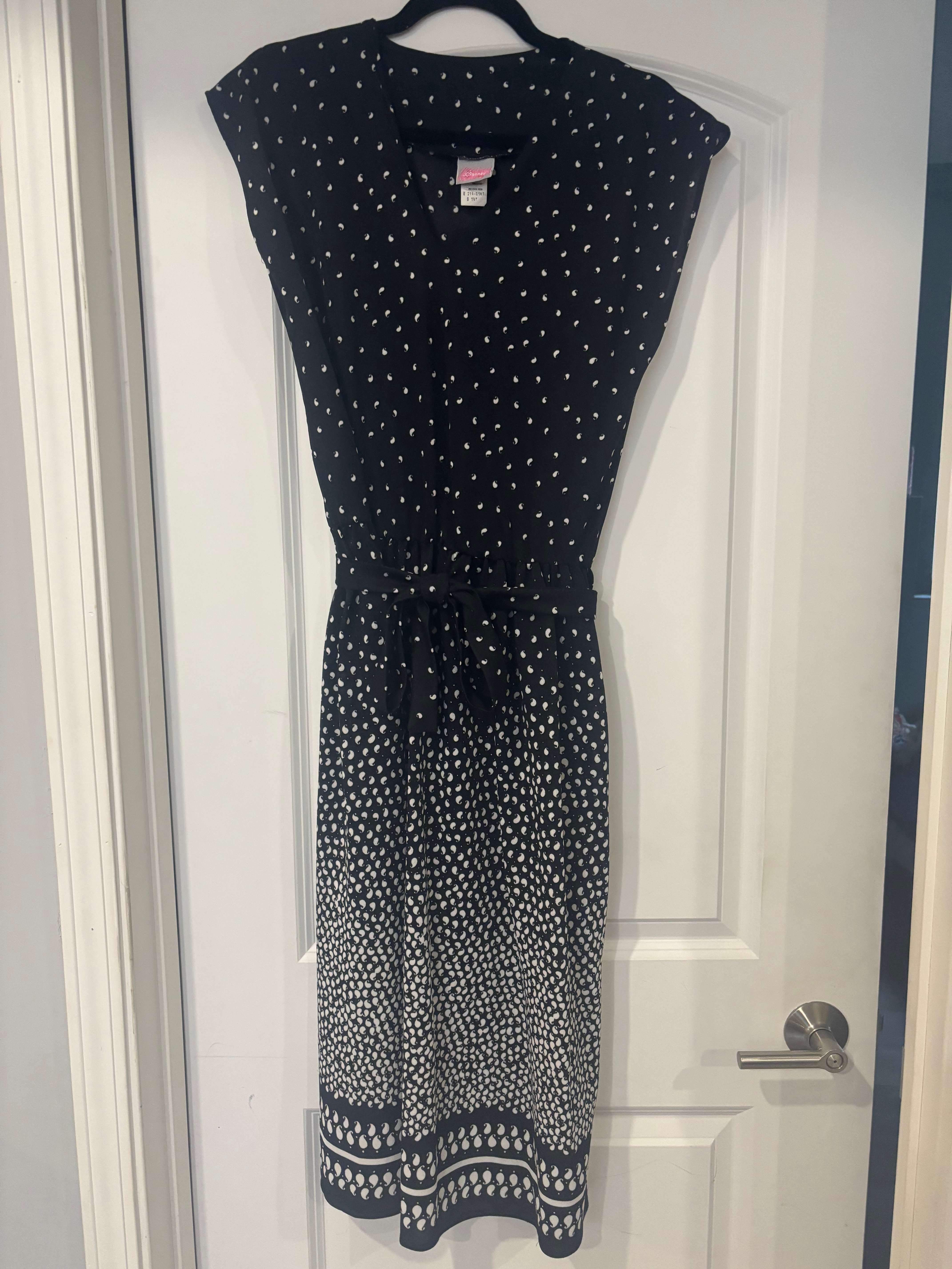 Vintage 80s JCPenney Black White Paisley Midi Dress ( Size 14T)