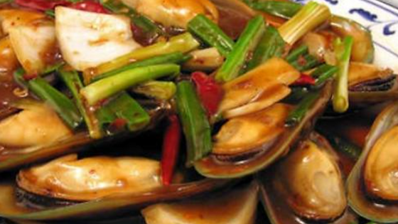 75. Mussels with Black Bean Sauce
