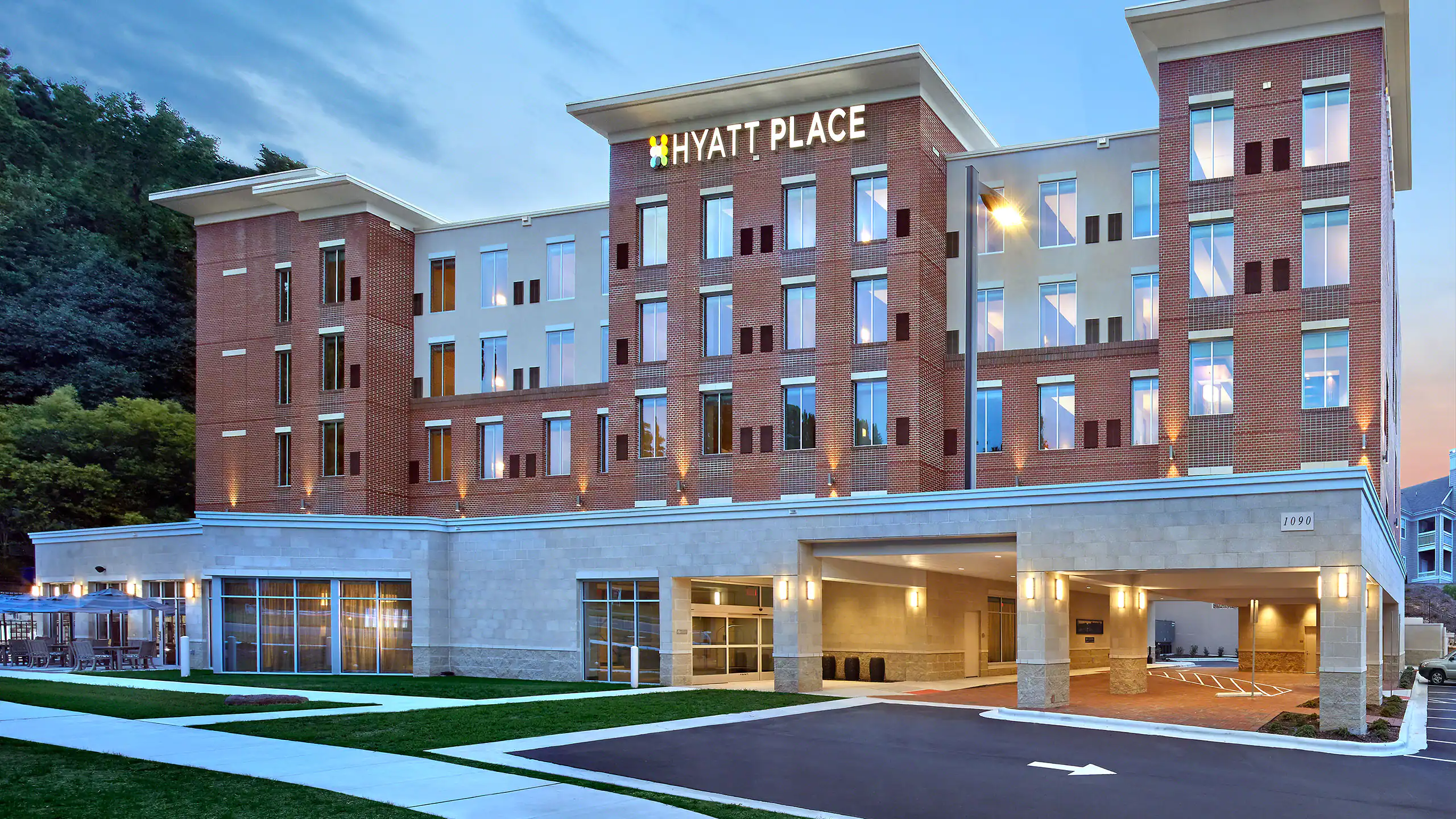 Southern Village Hotel