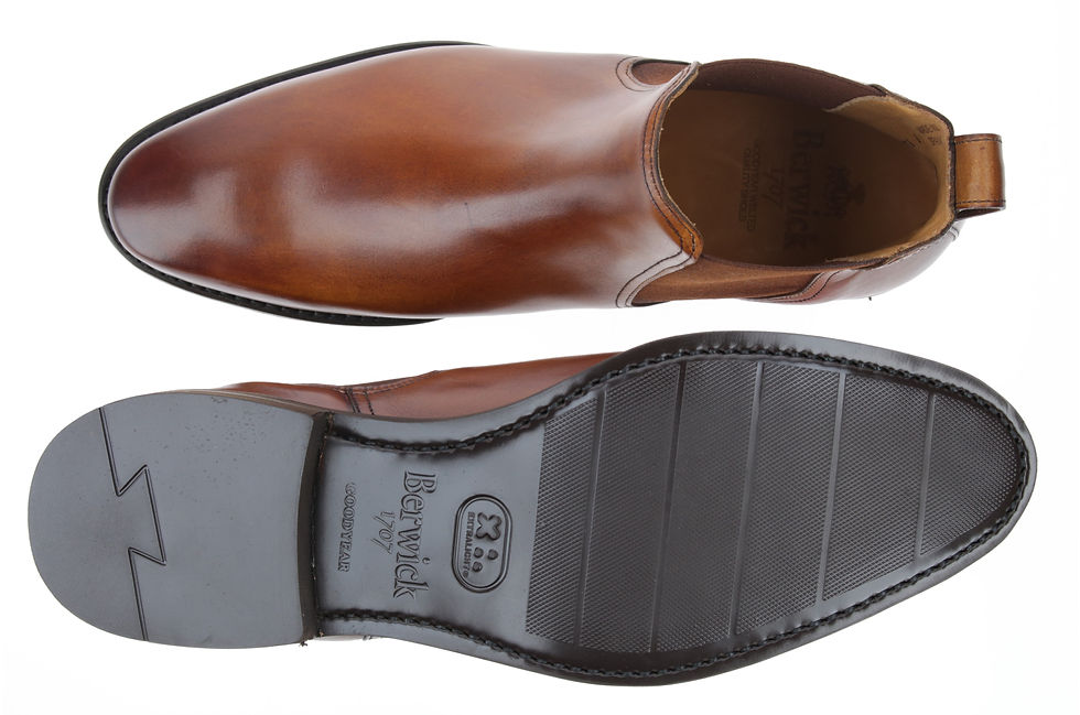 Miniaturbild: Chelsea Boot mit extra leichter Berwick Sohle braun
