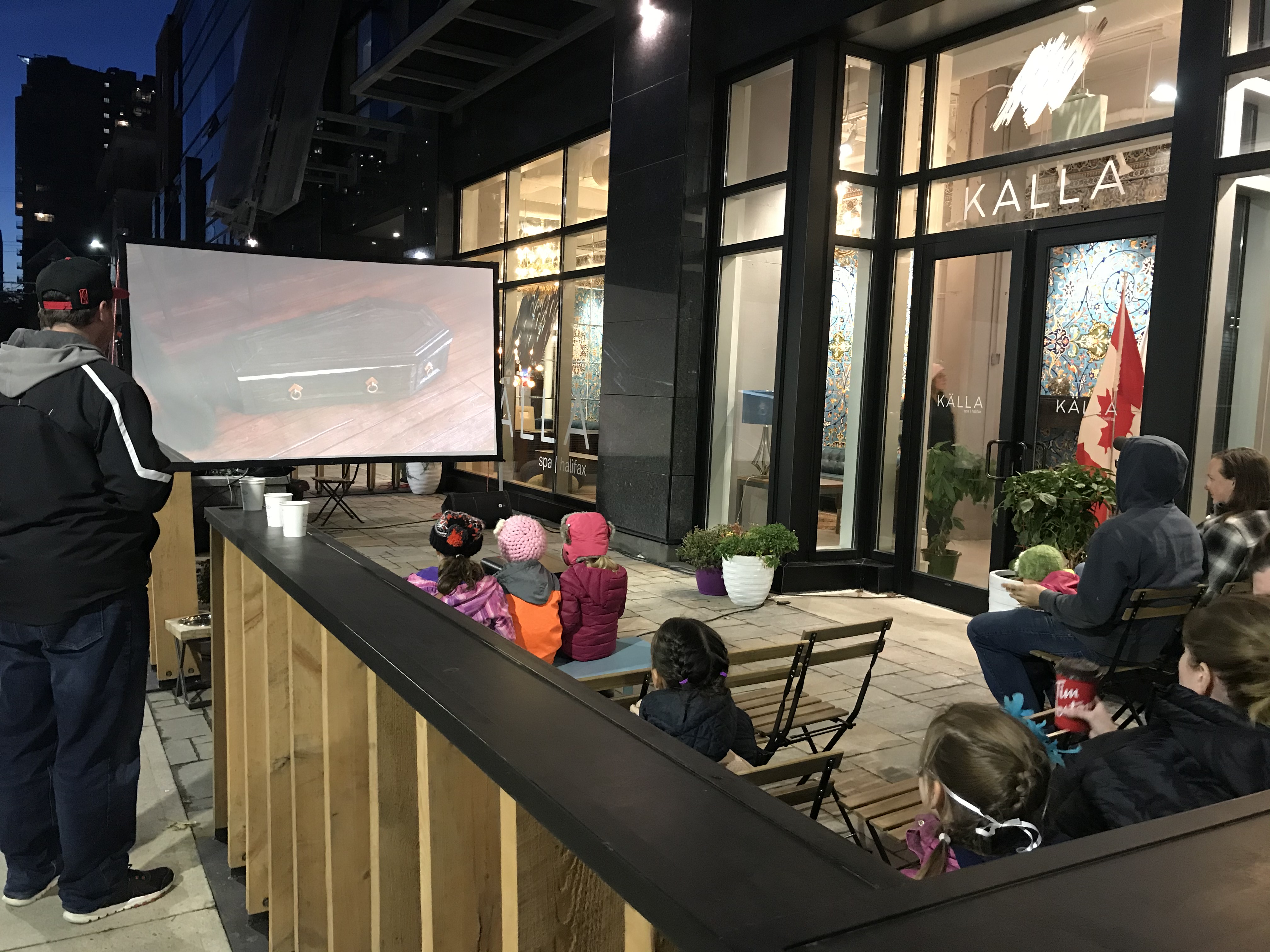 15' Screen