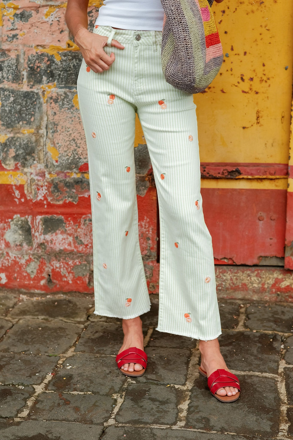 Miniature : Pantalon avec des oranges brodées