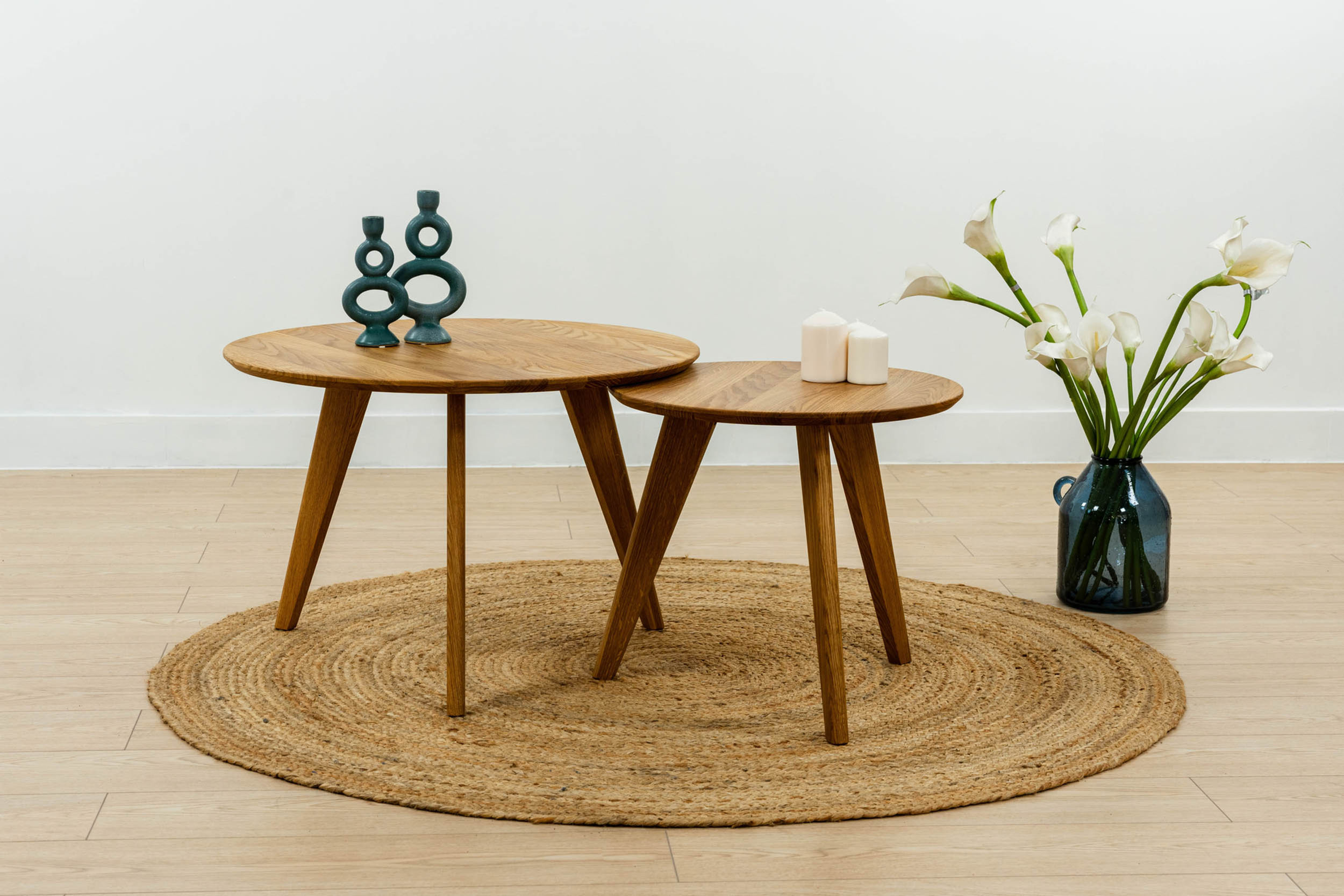 Dębowy stolik Dante – detale blatu, faktura litego drewna