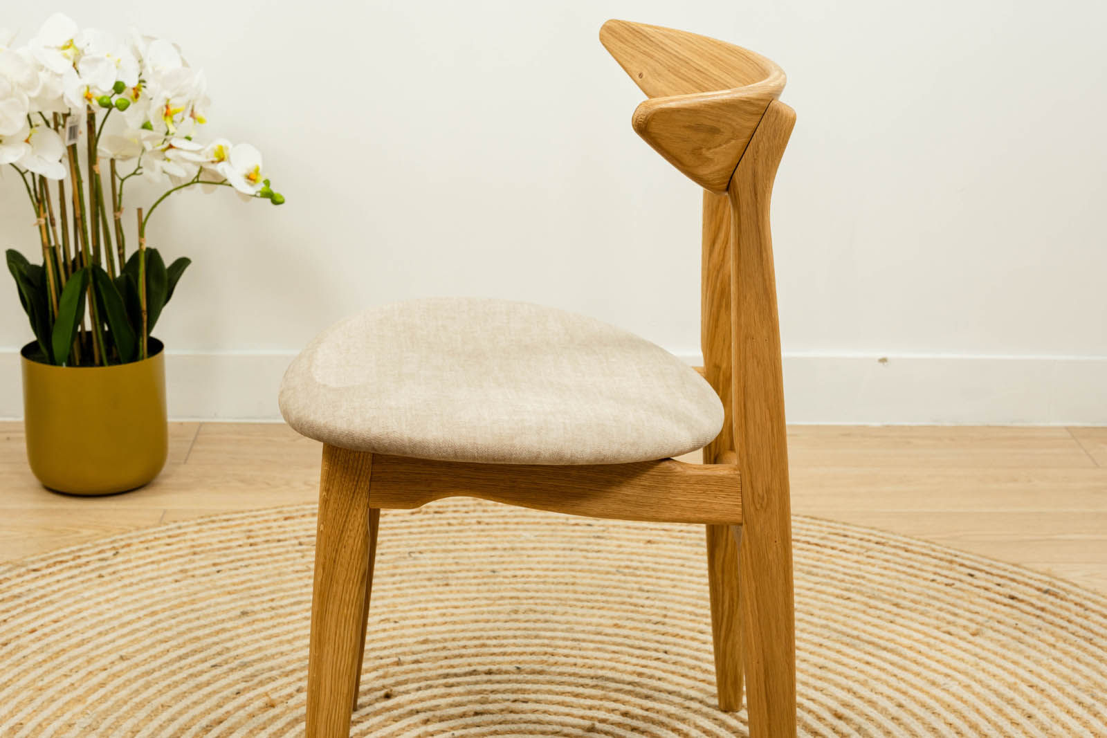 Krzesło dębowe tapicerowane Mio - lite drewno / wosk  / beige 02 - STÓŁ I KRZESŁO - SALON MEBLOWY