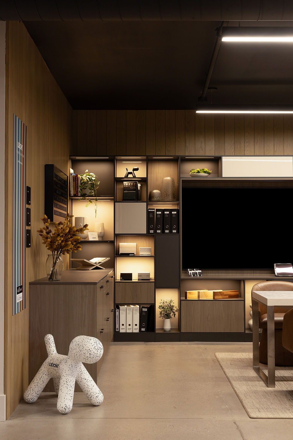 LEICHT Scottsdale showroom where they help clients create a German designed kitchen.