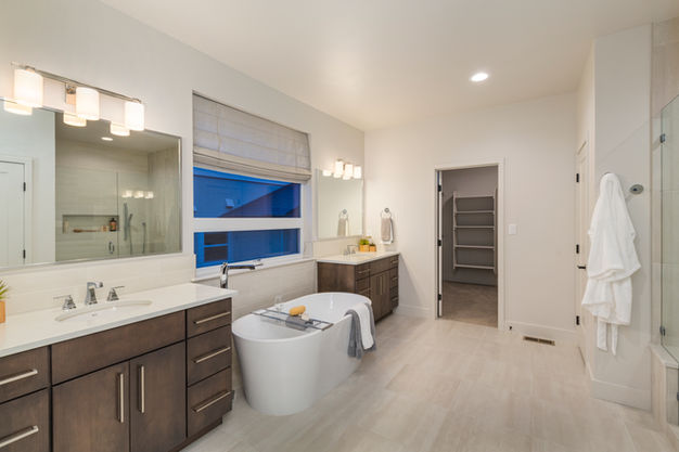 Primary Bath - Crestone