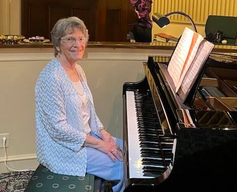 Worshiping Our Lord on 88 Keys 