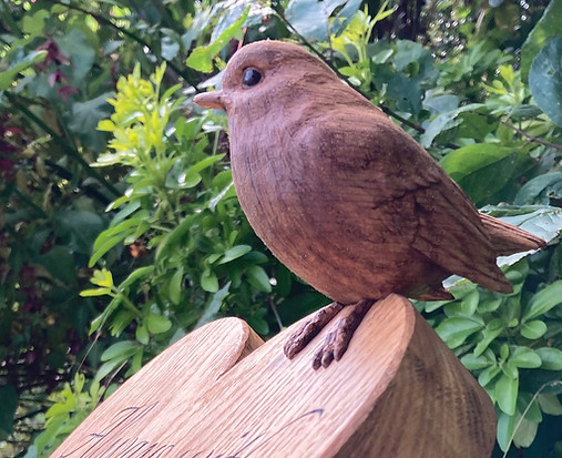 Wood carved robin bird