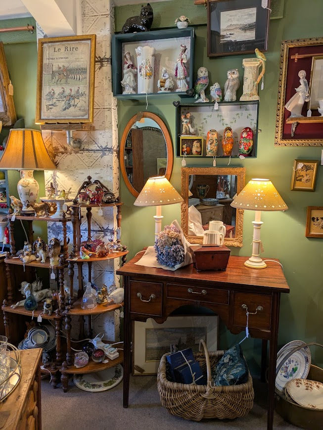 Antiques, vintage and makers market