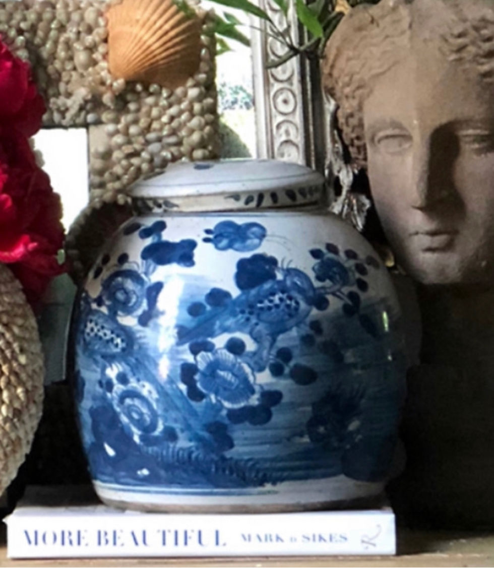 Thumbnail: Beautiful birds and floral jar (2 sizes)