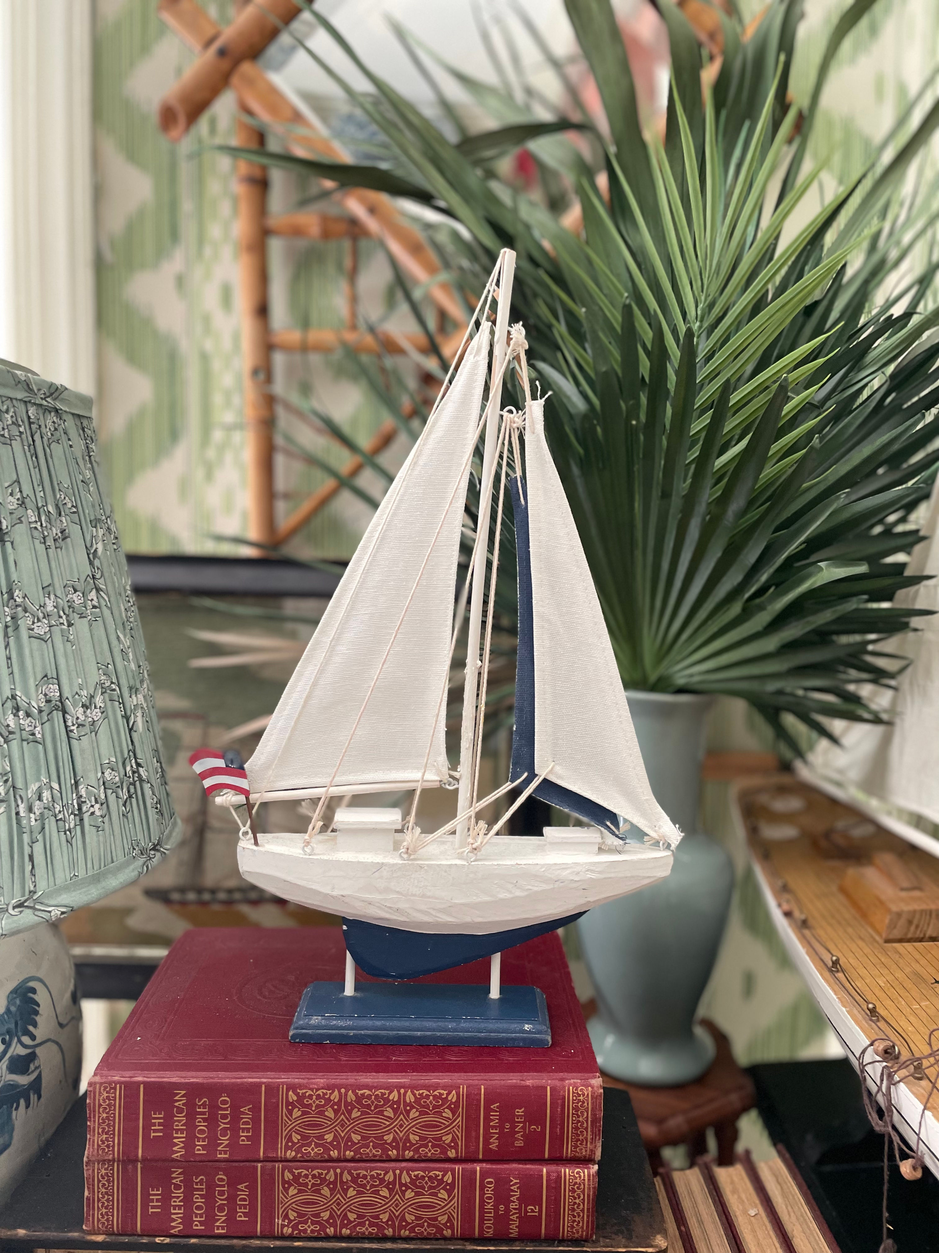 Table Sailboat 