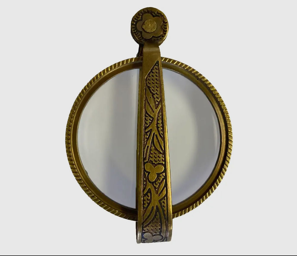 Thumbnail: Folding magnifying glass 