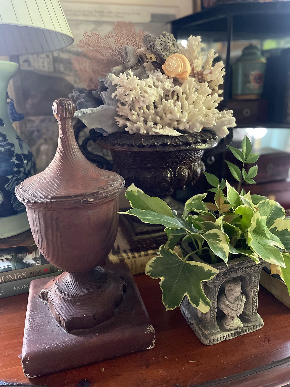 Thumbnail: Vintage obelisk 