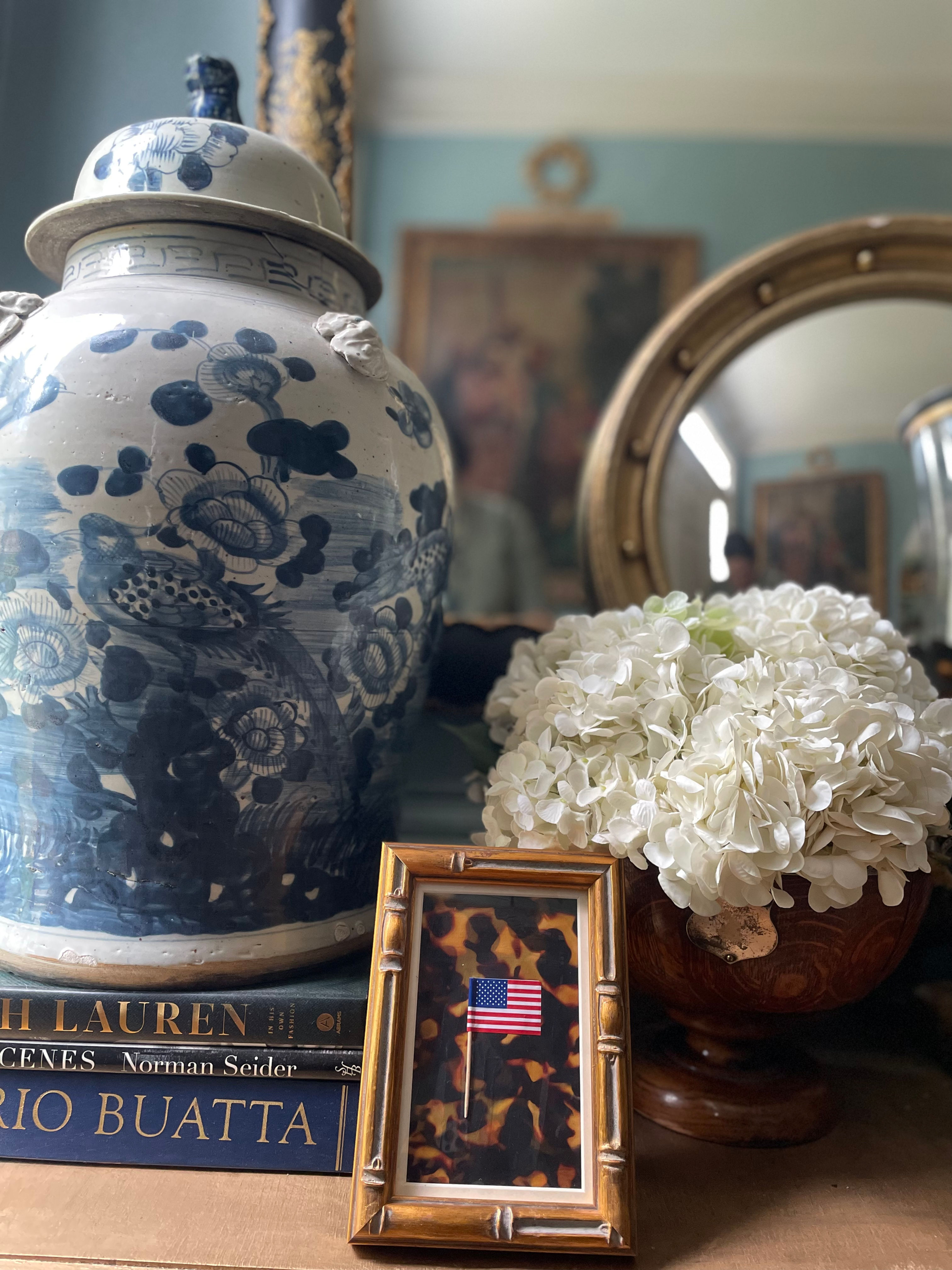 Tortoise Flag in Faux Bamboo