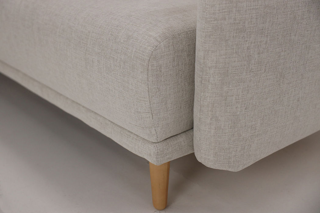 Pohjanmaan Cannes, valkoisen harmaa vuodesohva Manhattan 277 -kankaalla.