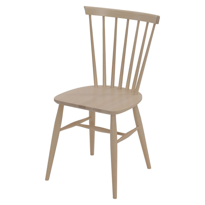 Klassikko ruokatuoli.
Väri: Nordic koivu.