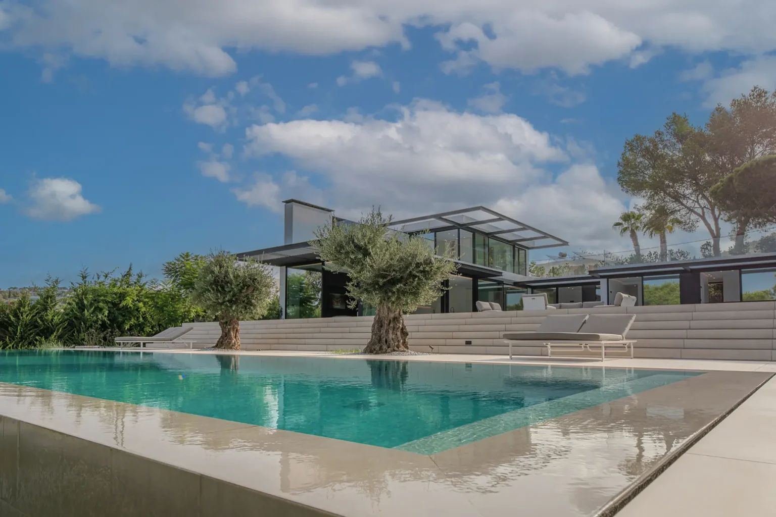 A Contemporary Architectural Statement in Jesús