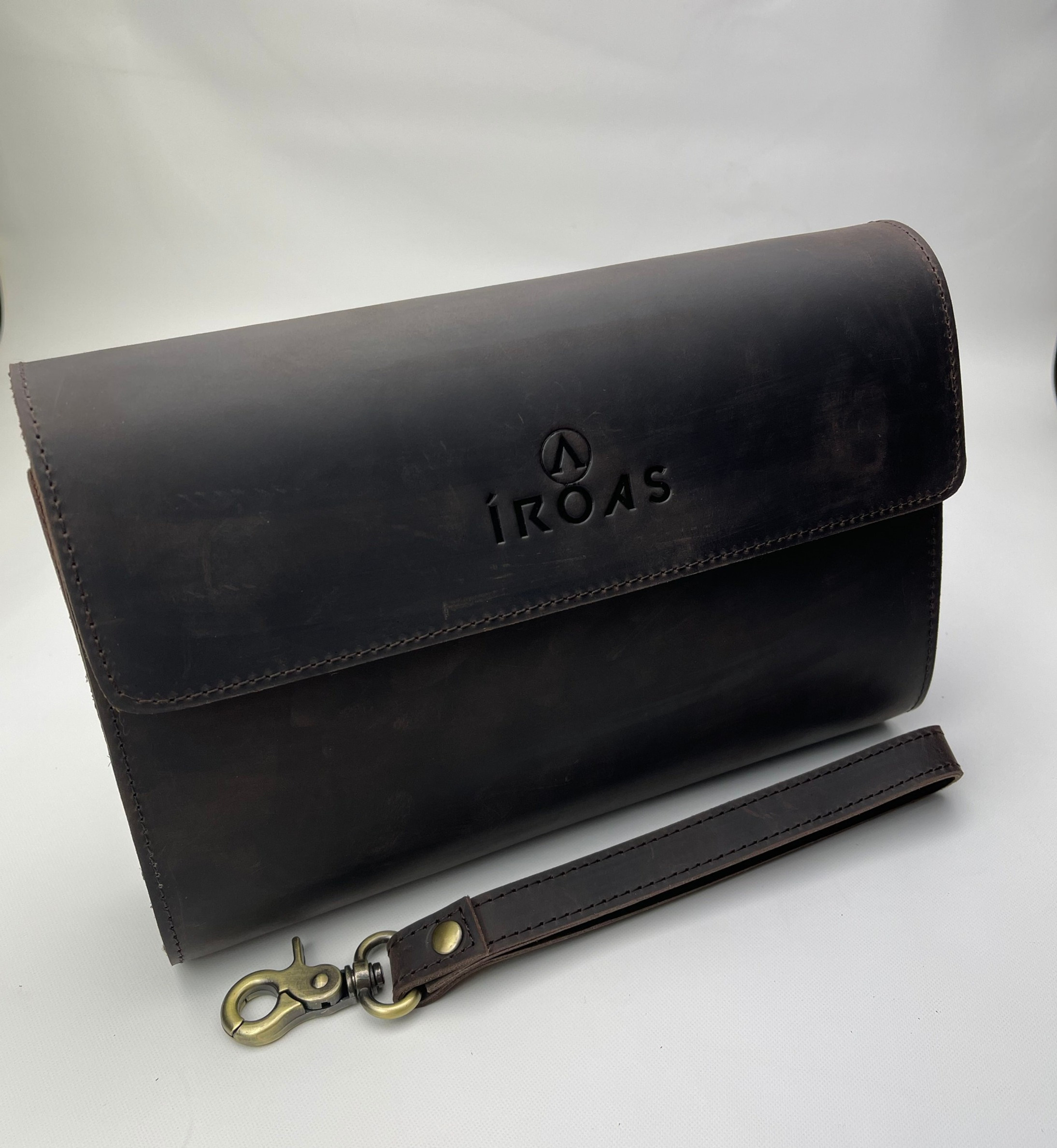 Iroas Clutch Bag Black