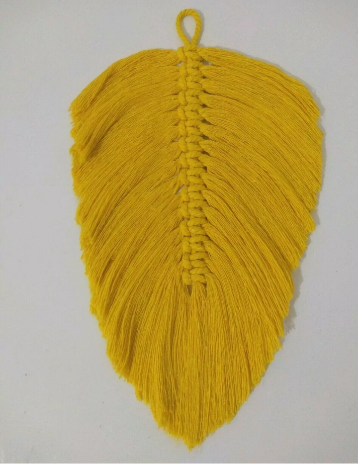 Thumbnail: Large Single  Feather 