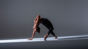 Yoga with Faris Urdhva Dhanurasana