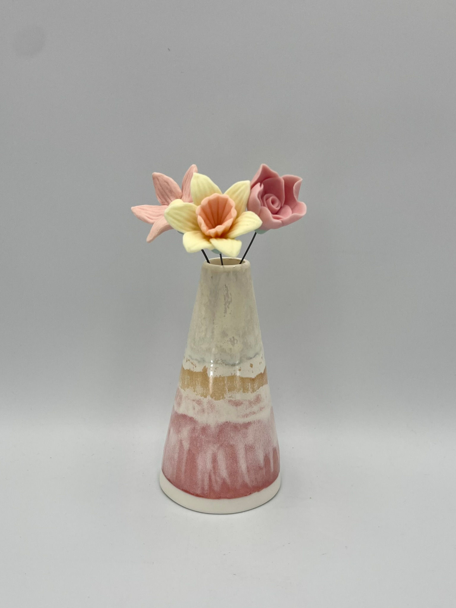 3 Flower Cone Vase- Rose and Sand