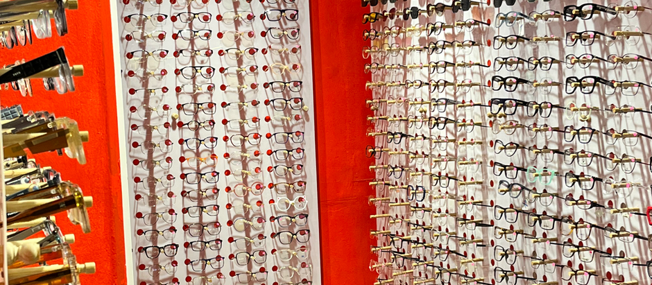 Tus lentes listos en 20 minutos. Y con descuento, si sabes el truco.