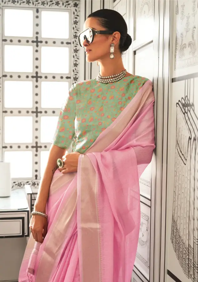 Thumbnail: Elegant Pink Chiffon Handloom Saree With Jacquard Blouse