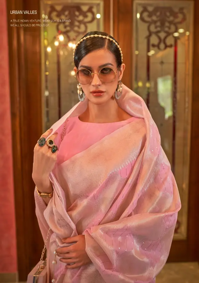 Thumbnail: Pink Zari Woven Banarasi Saree – Luxurious Silk Blend