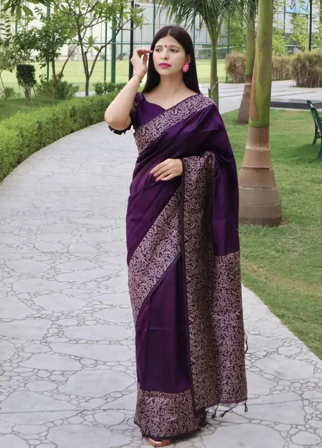 Women's Purple Kalamkari Printed Raw Silk Saree