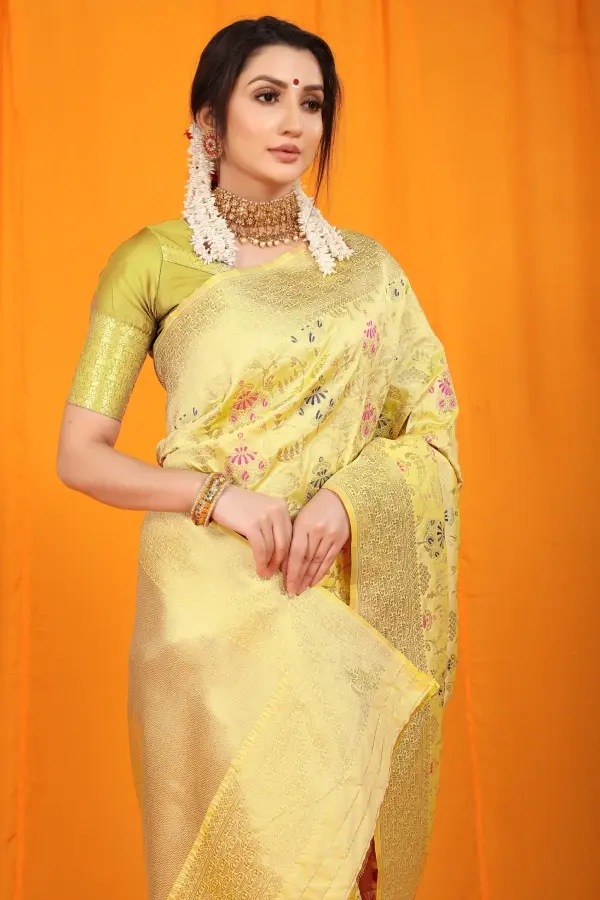 Thumbnail: Cream Woven Zari Banarasi Silk Saree With Blouse