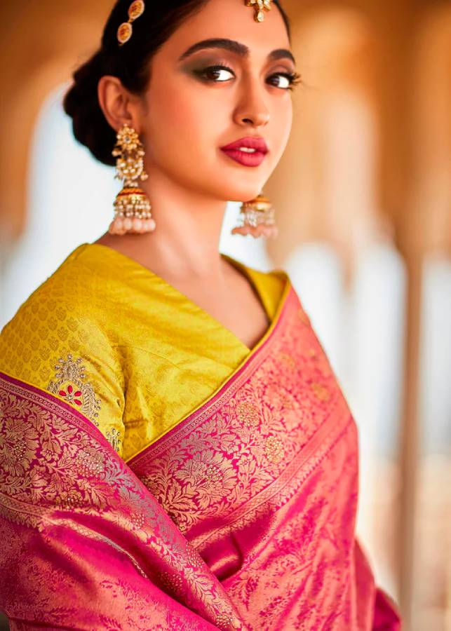 Thumbnail: Hamsadhvani (raga) Kanjivaram Saree