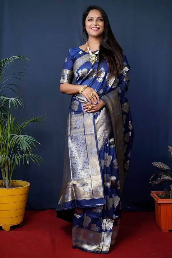 Women's Navy Blue Handloom Banarasi Silk Zari Woven Saree with Blouse