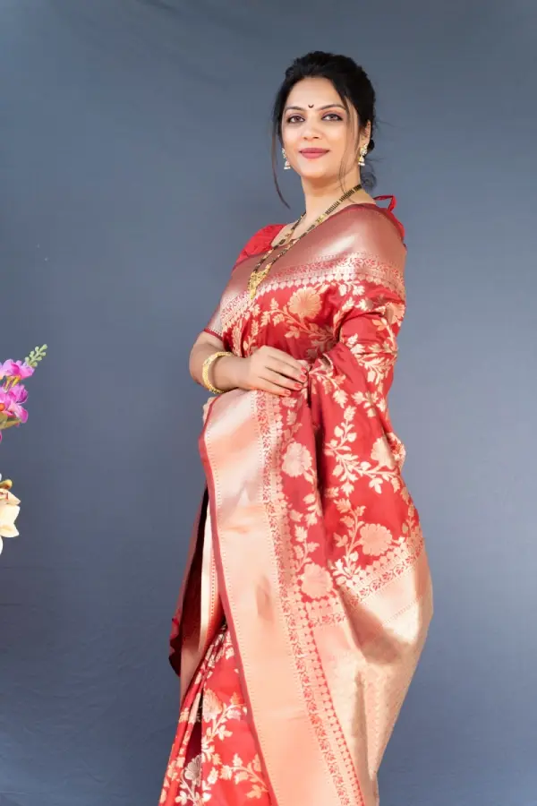 Thumbnail: Red Banarasi Silk Saree With Blouse Piece