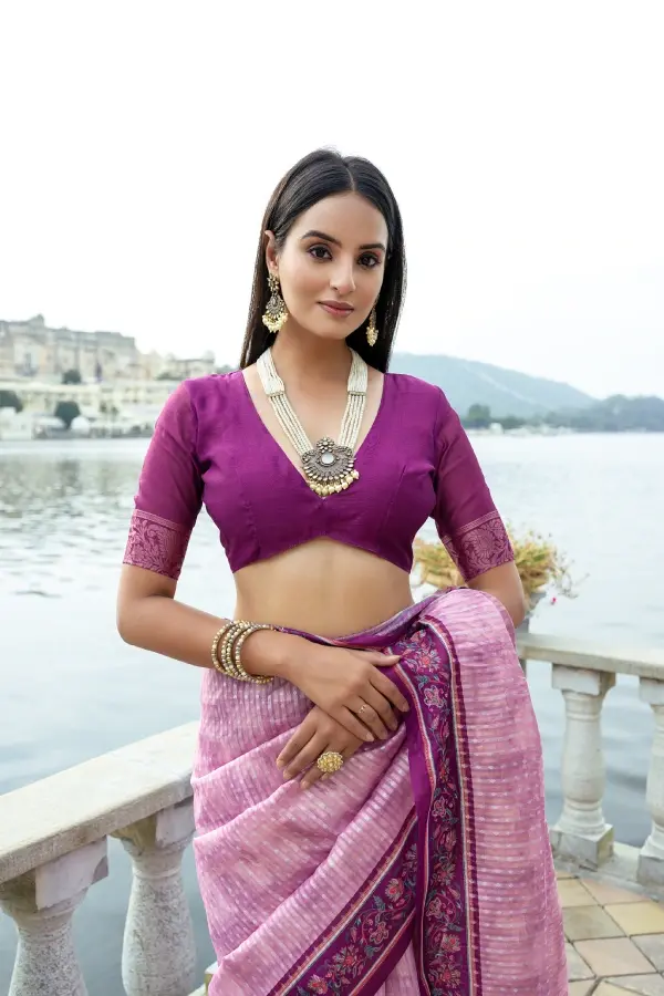 Thumbnail: Women's Pink Woven Work Cotton Silk Saree