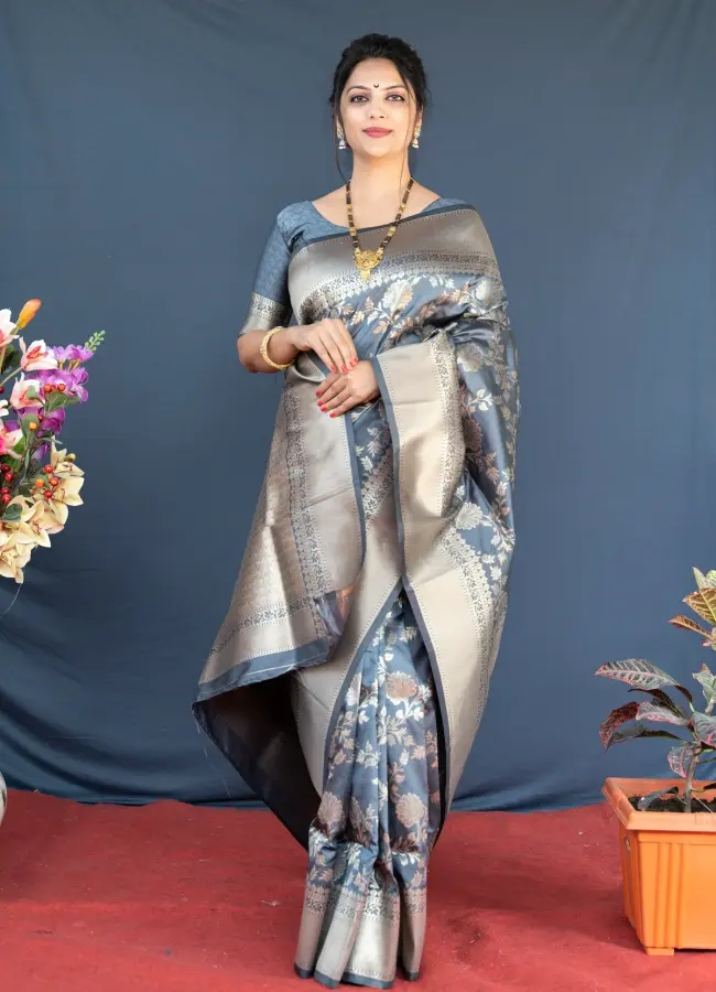 Grey Banarasi Silk Saree With Blouse Piece
