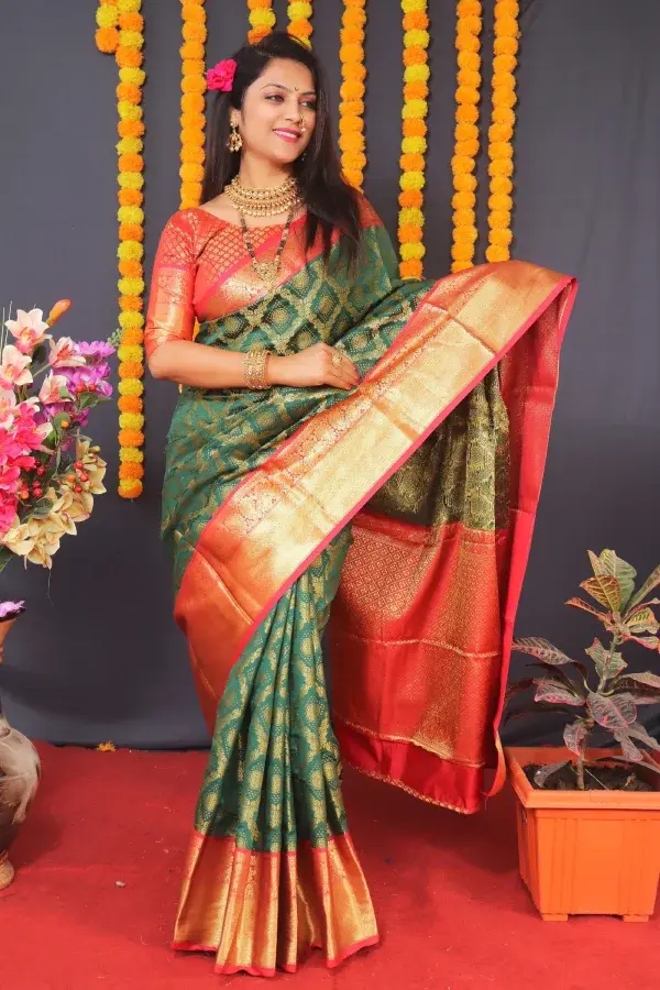 Thumbnail: Women's Pine Green Kanchipuram Silk Zari Woven Saree with Red Blouse