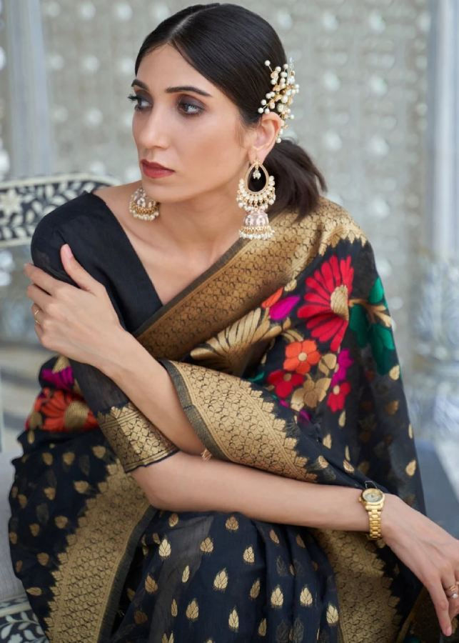 Thumbnail: Dark Black Linen Saree