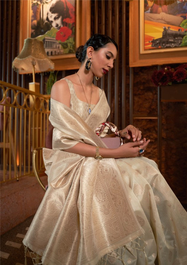 Thumbnail: Women's Beige Banarasi Jungla Jaal Woven Designer Saree